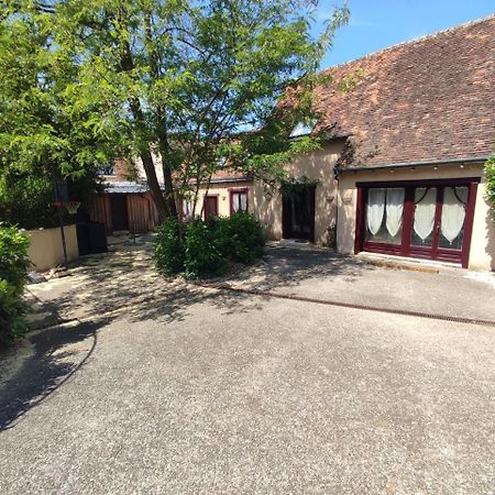 Grand Gite - Le Saint-Chrirtophe Châteauroux エクステリア 写真