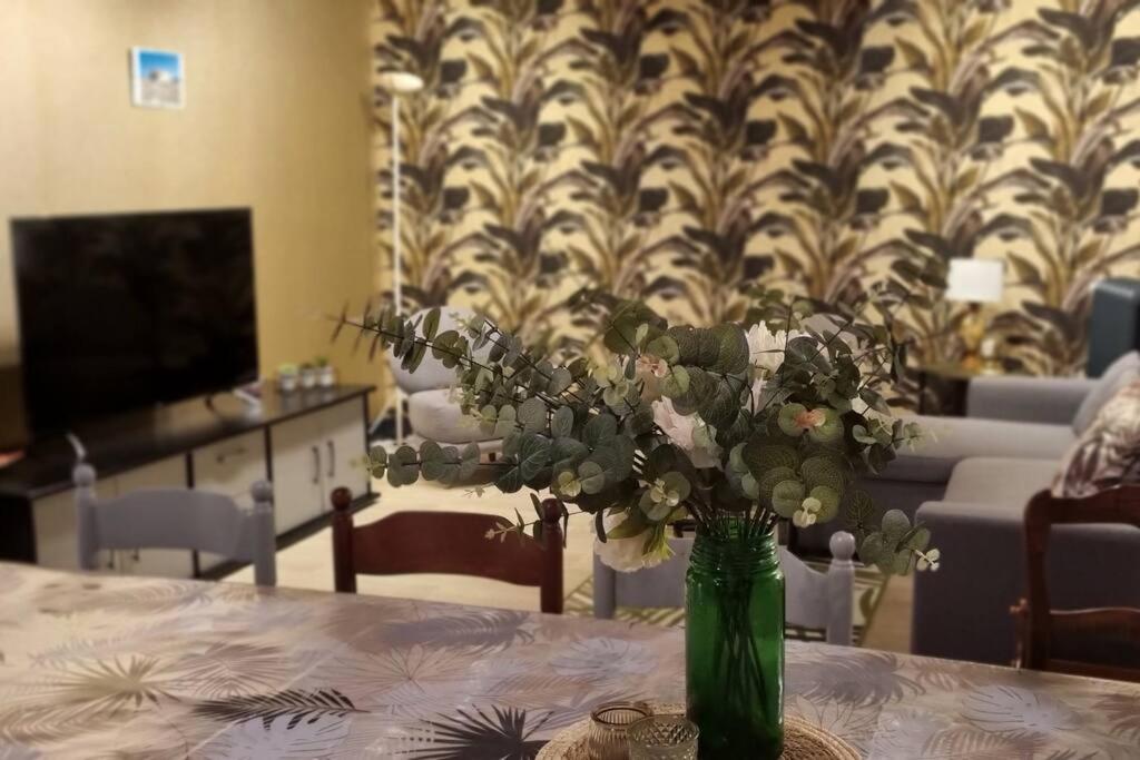 Grand Gite - Le Saint-Chrirtophe Châteauroux エクステリア 写真